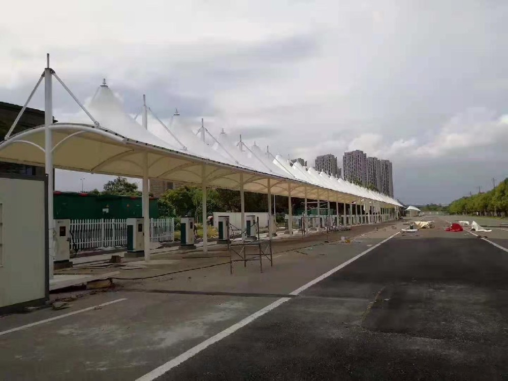 膜结构公交站棚